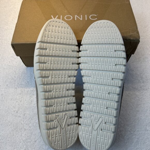 VIONIC Uptown Loafer Sand Color Textured Suede Women SZ 8.5 New in Box - Picture 4 of 9